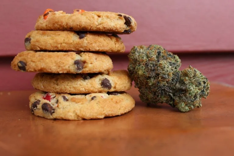 a plate of cookies